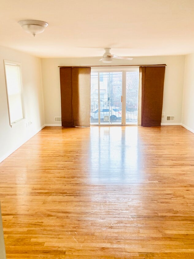 Photo - 172 Ridge St (Newark, NJ)