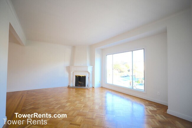 Building Photo - 3 br, 1 bath House - 1508 Cayuga Ave