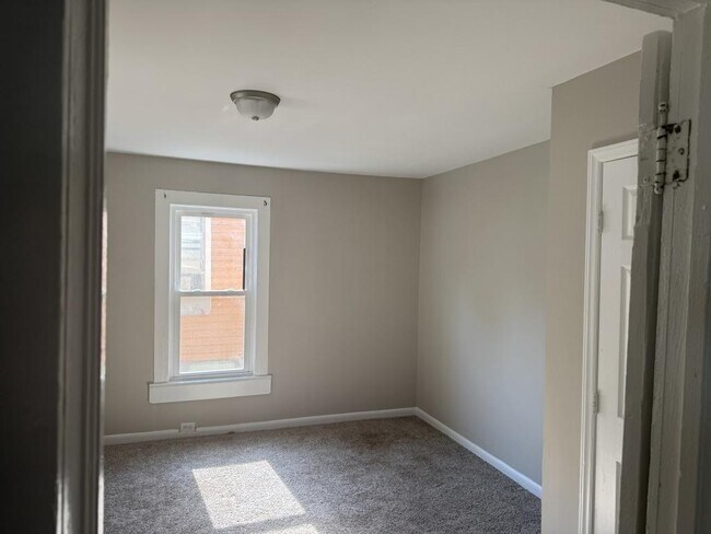 Foto del edificio - 906 Juniper St