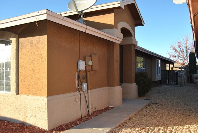 Building Photo - 11677 Bell Tower Dr