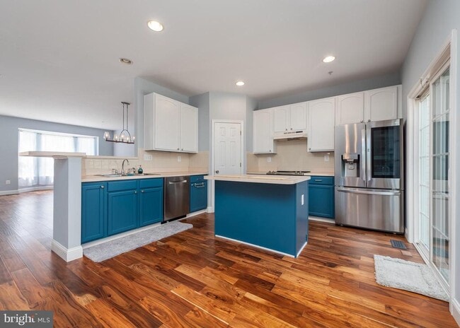 Building Photo - 1036 Lily Way