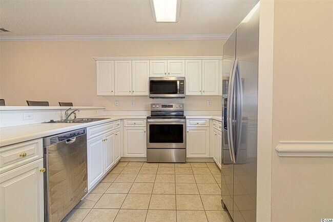 Building Photo - 200 Castle Dr