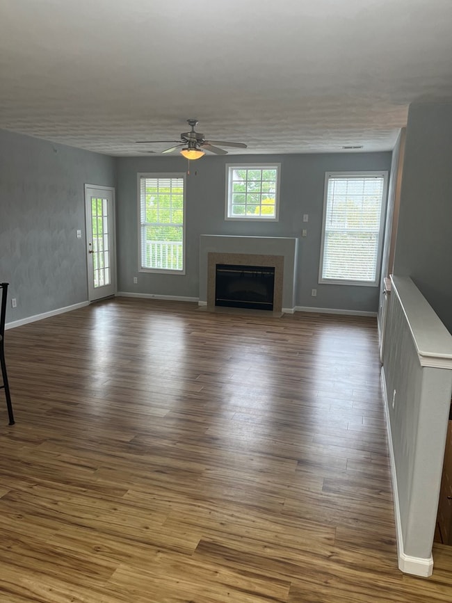 Building Photo - 304 Troon Ct