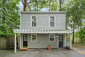 Building Photo - 3635 Cantrell Rd NE