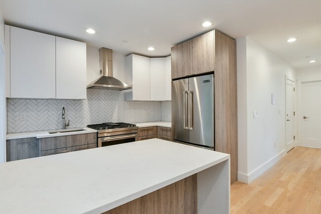 Foto del edificio - 55 E Springfield St