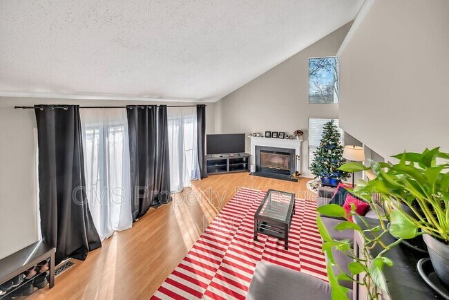 Foto del edificio - 12 Hackberry Court