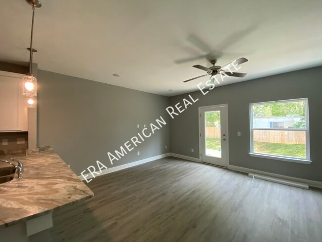 Building Photo - 674 Denton Blvd NW