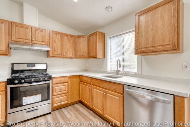 Building Photo - 20331 Silver Sage St