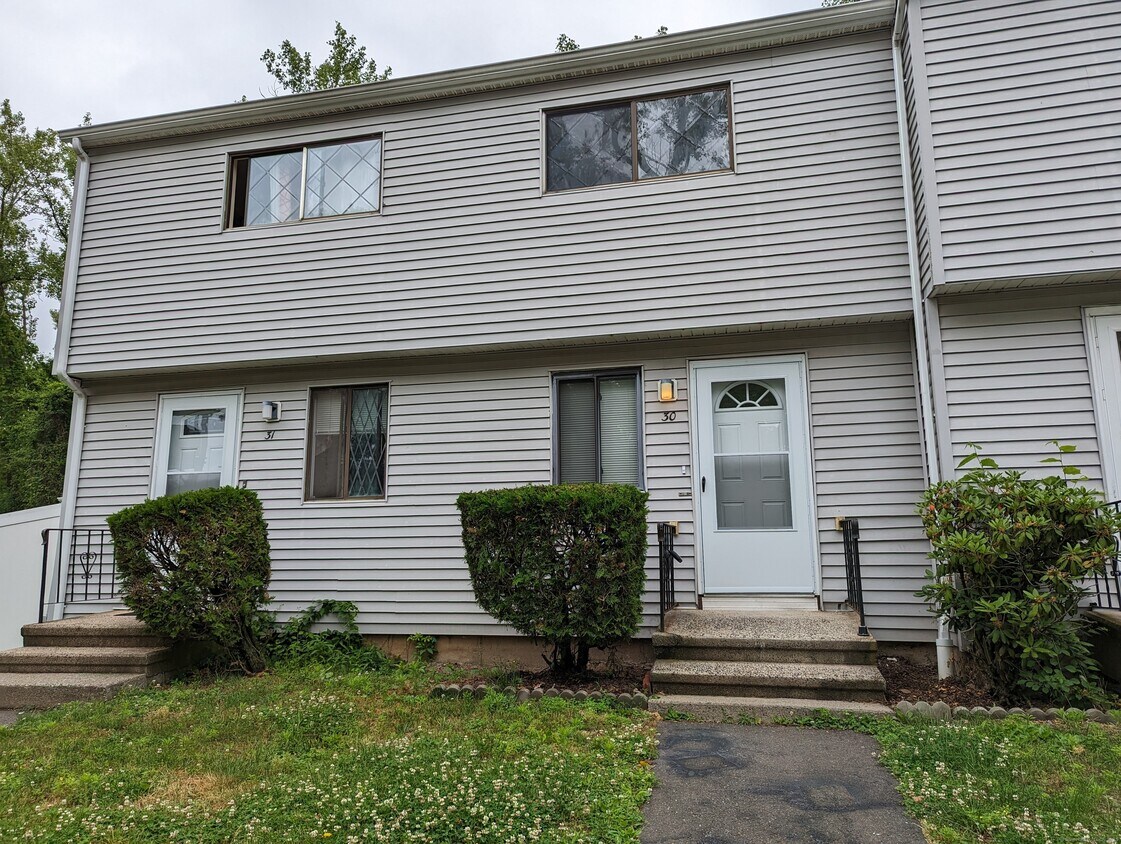 Primary Photo - 149 Canton St