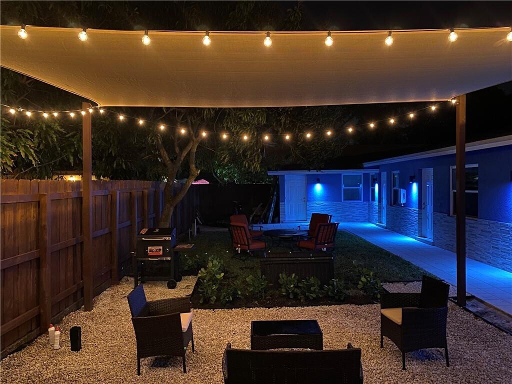 Foto principal - 902 NE 38th St