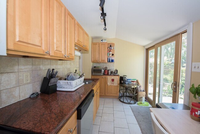 Foto del edificio - 3503 Sunnyside Ave