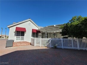 Building Photo - 5110 N Valadez St