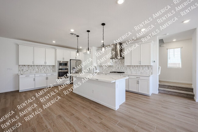 Building Photo - 2484 W Rowel Rd