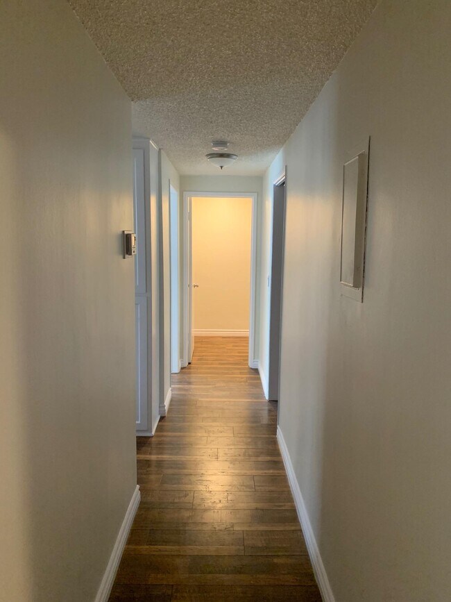 The Empress Apartments Apartments in Van Nuys, CA