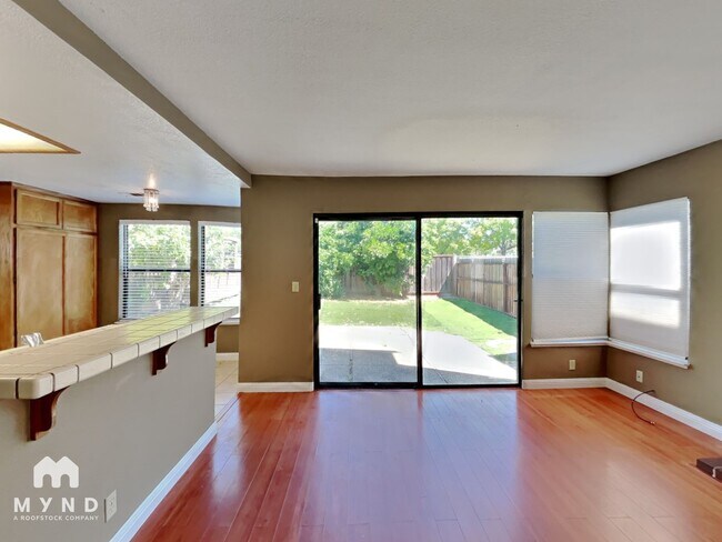 Foto del edificio - 4721 Shannondale Dr