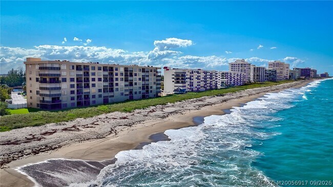 Building Photo - 10200 S Ocean Dr