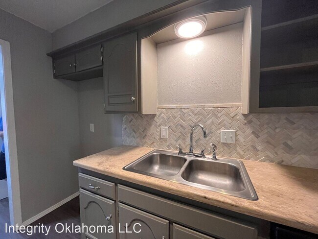 Building Photo - 3 br, 2 bath House - 520 Holly Hill Road