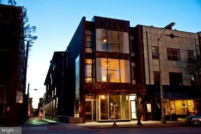 Building Photo - 28 N George St