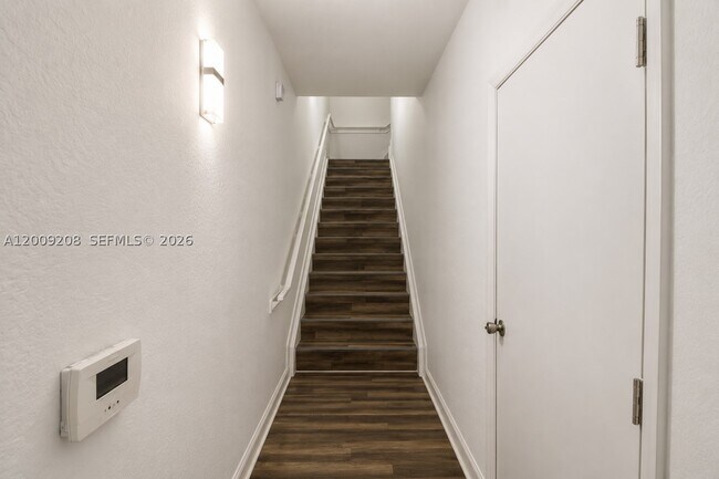 Foto del edificio - 1002 Belmont Ln
