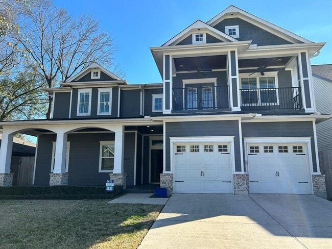 Building Photo - 1325 Chantilly Ln