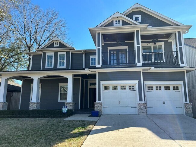 Foto del edificio - 1325 Chantilly Ln
