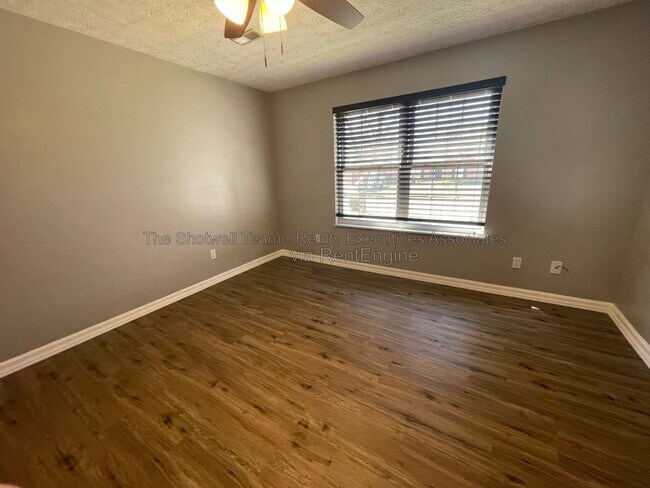 Building Photo - 2139 Ember Brook Ln