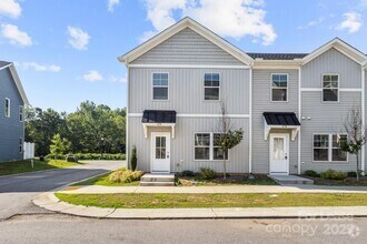 Building Photo - 117 Dogwood Vlg Trl
