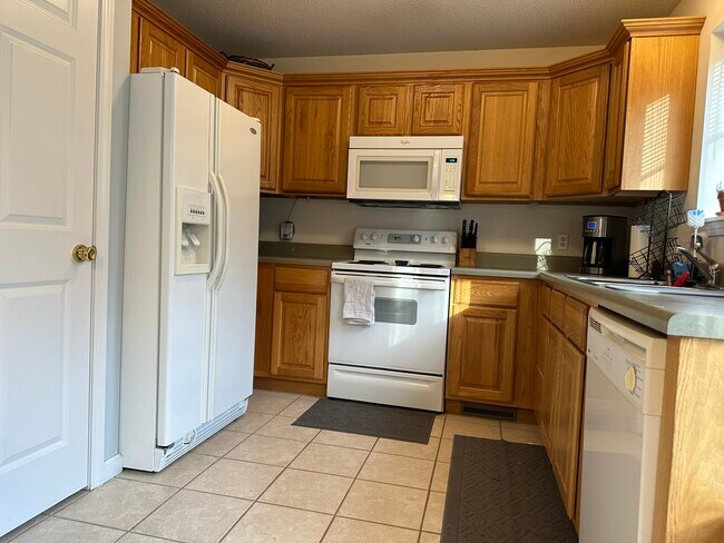 Foto del edificio - 2345 Garrett Ln