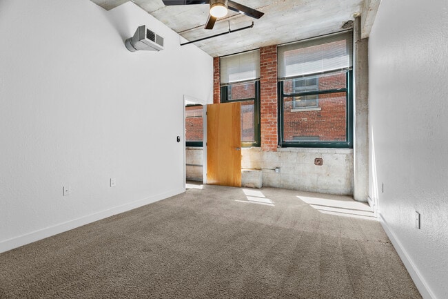 Bedroom - Opera House - Unity Lofts
