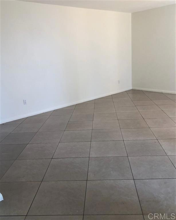 Foto del edificio - 1640 Maple Dr