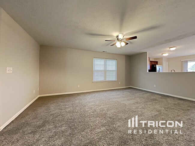Building Photo - 559 Reed Ct