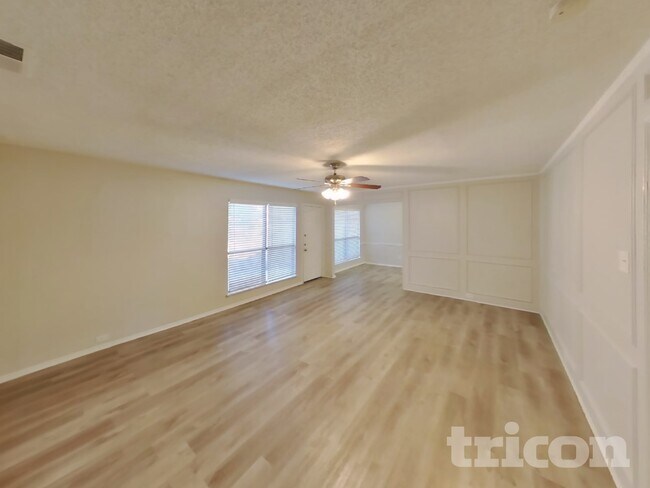 Foto del edificio - 3225 Hastings St