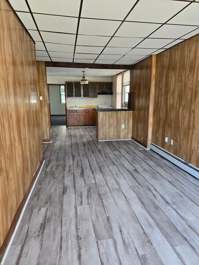 Building Photo - 3950 Dungan St
