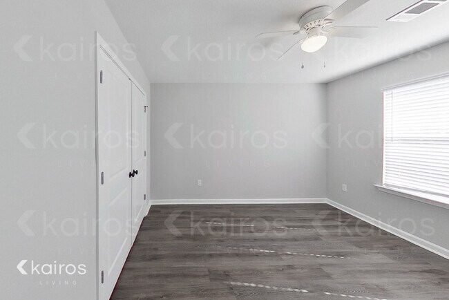 Foto del edificio - 156 Cottage Grove Rd.