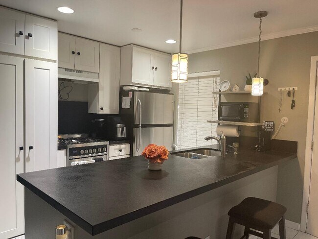 Foto del edificio - 2815 S Fairview St