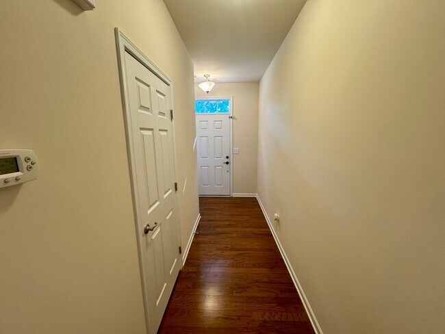 Foto del edificio - 3BR/2B Townhome in Great Ballantyne Location