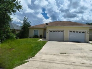Building Photo - 4 Rosecroft Ln
