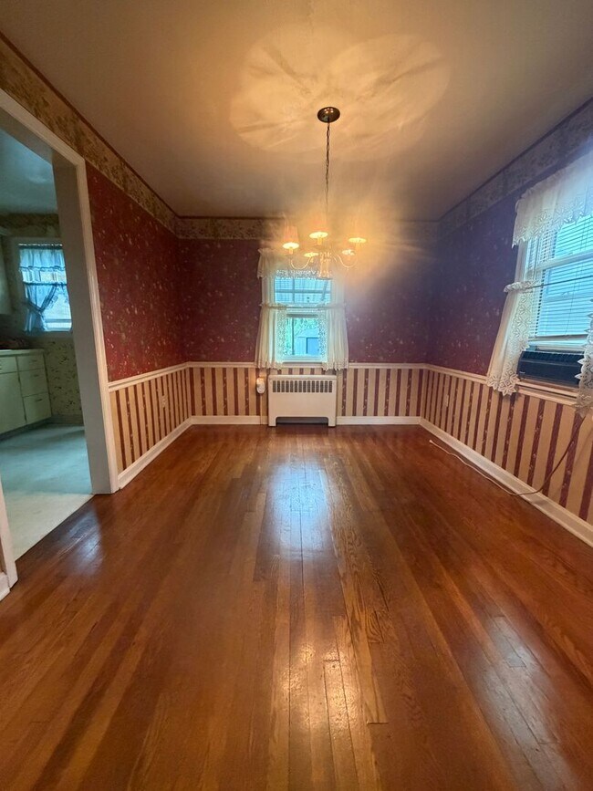 Building Photo - Grandview Heights 3 bd home