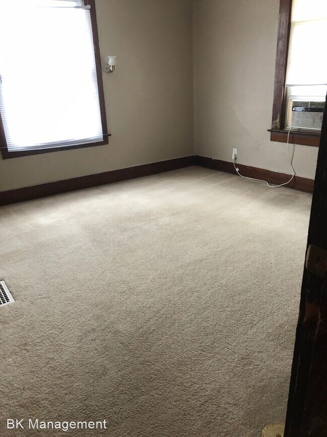 Building Photo - 2 br, 1 bath House - 145 S 3rd Street
