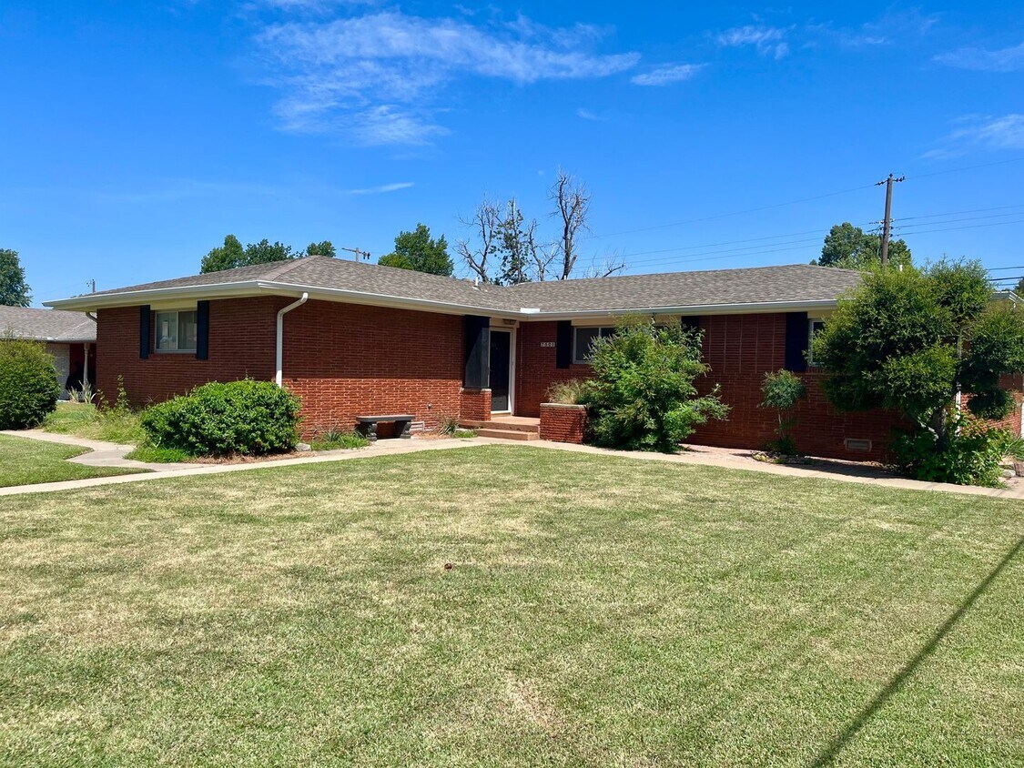 Photo - 7501 NW 28th Street