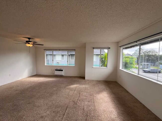 Building Photo - 3 bedroom/2 bath unit in Milliani Mauka wi...