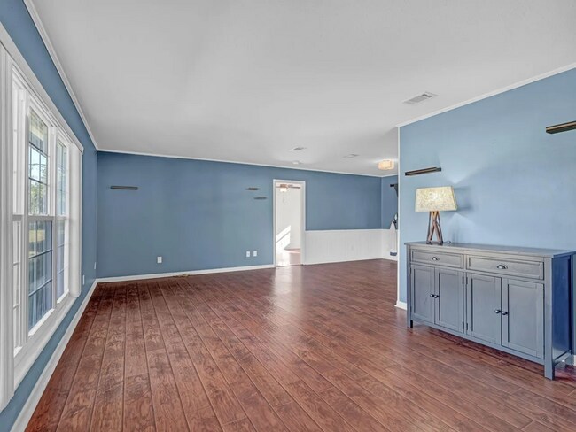 Foto del edificio - 40 Sharilyn Dr