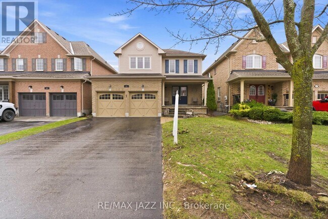 Photo du bâtiment - 42 Russell Barton Ln