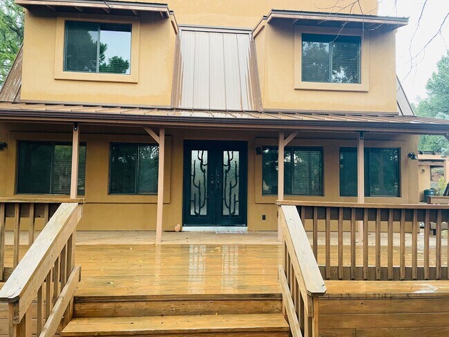 Foto del edificio - Village of Oak Creek