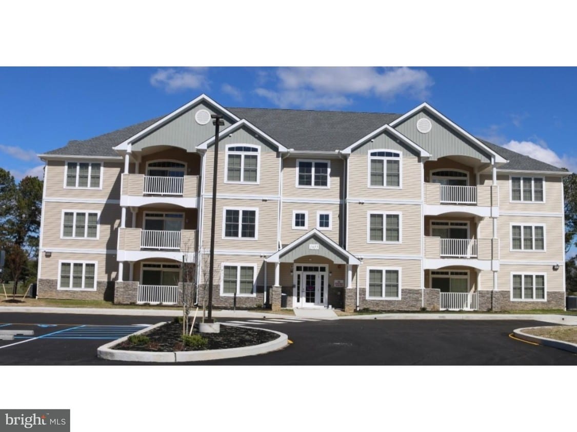1665 Kenton Rd Unit 301, Dover, DE 19904 Room for Rent in Dover, DE