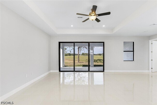 Foto del edificio - 2708 Diplomat Pkwy W