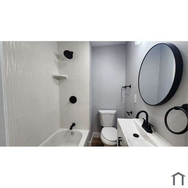 Foto del edificio - 3 Bedrooom Home 1.5 Bathrooms Move-In-Ready