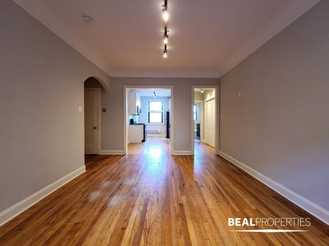 Building Photo - 0 bedroom in CHICAGO IL 60647