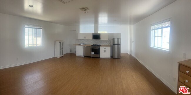Building Photo - 12540 Greene Ave
