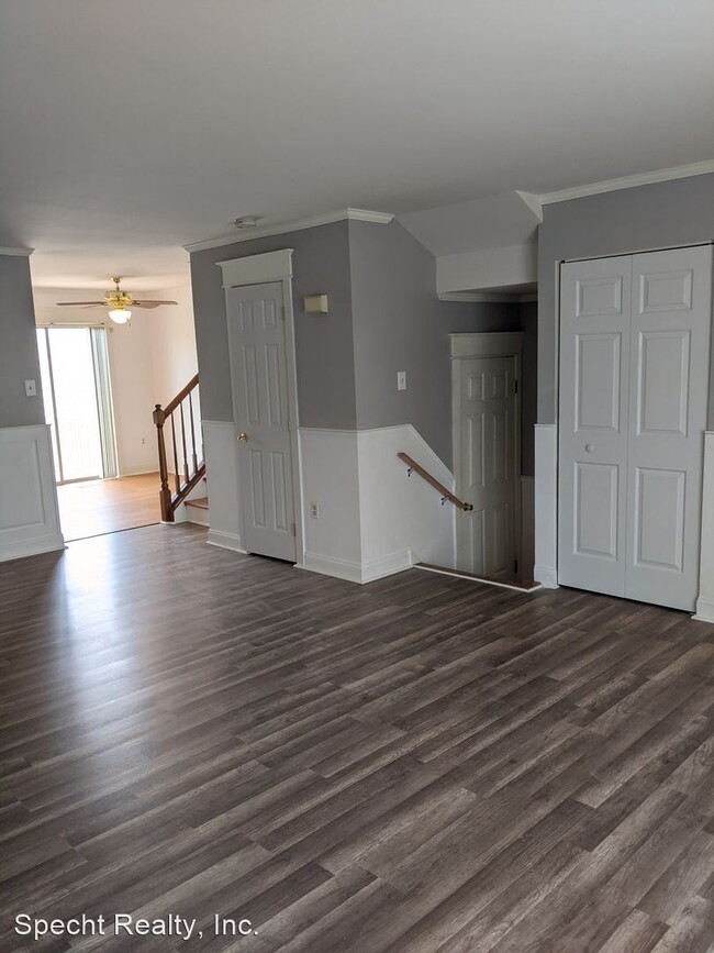 Building Photo - 3 br, 1.5 bath House - 526 Maple Glen Circle